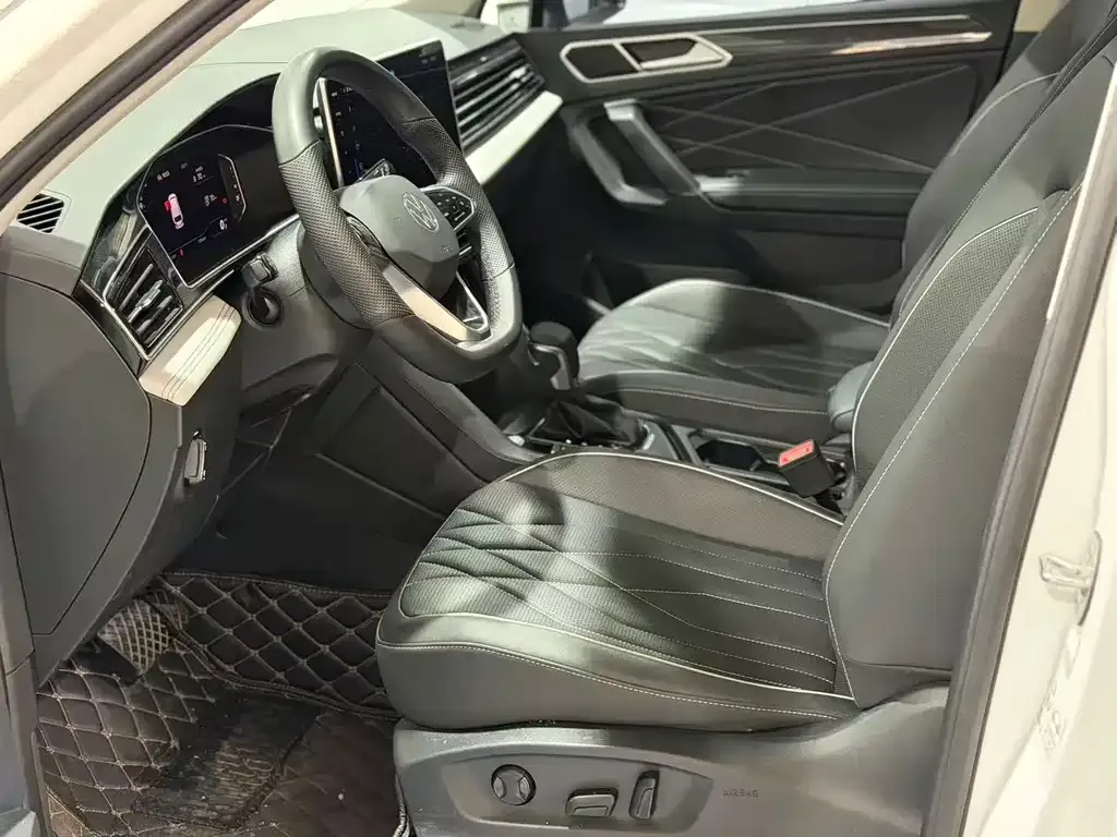 Volkswagen 途观L插电混动 — фото 6