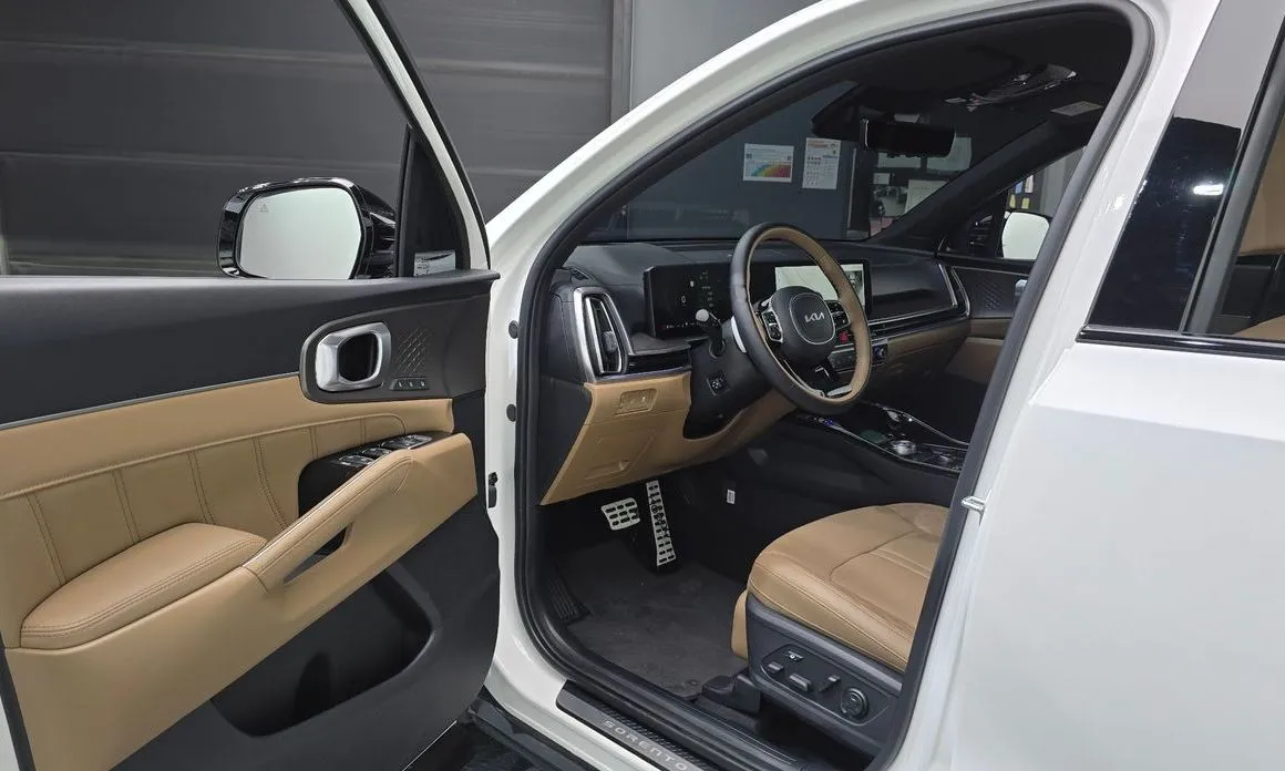 Kia Sorento — фото 6