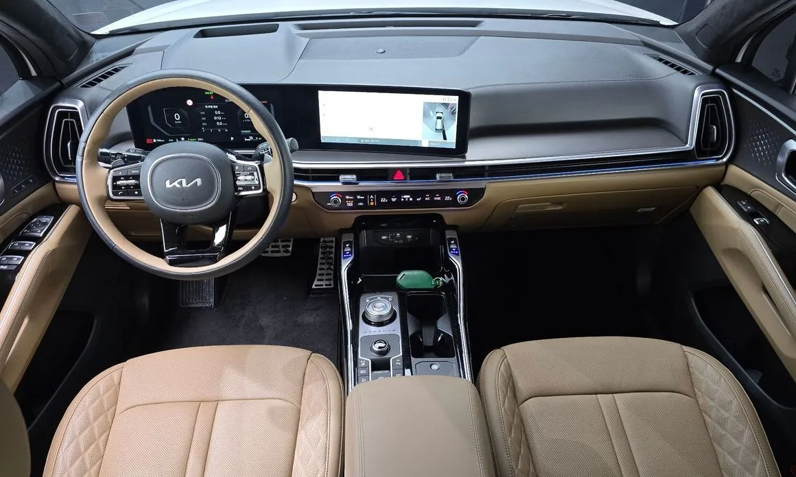 Kia Sorento — фото 9