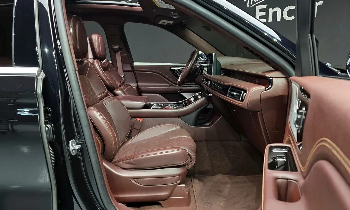 Lincoln Aviator — фото 10