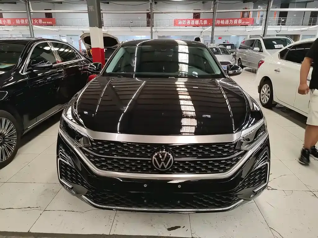 Volkswagen Passat — фото 4