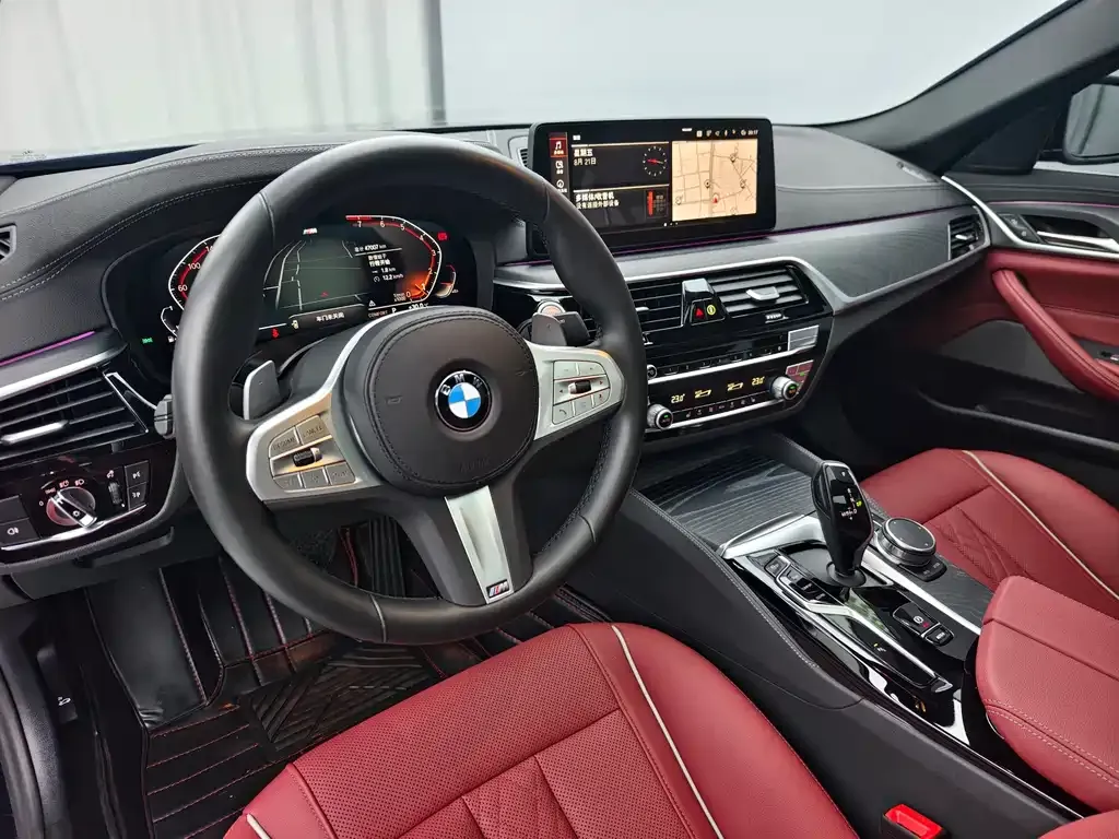 BMW 5 Series — фото 10