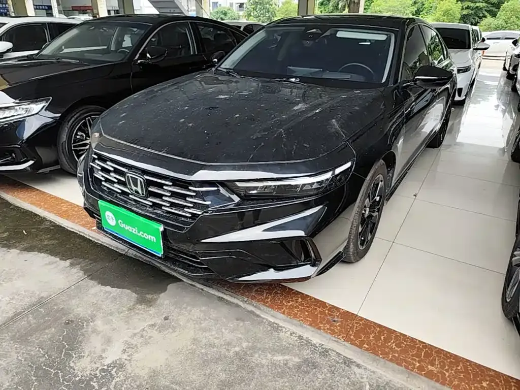 Honda Accord — фото 10