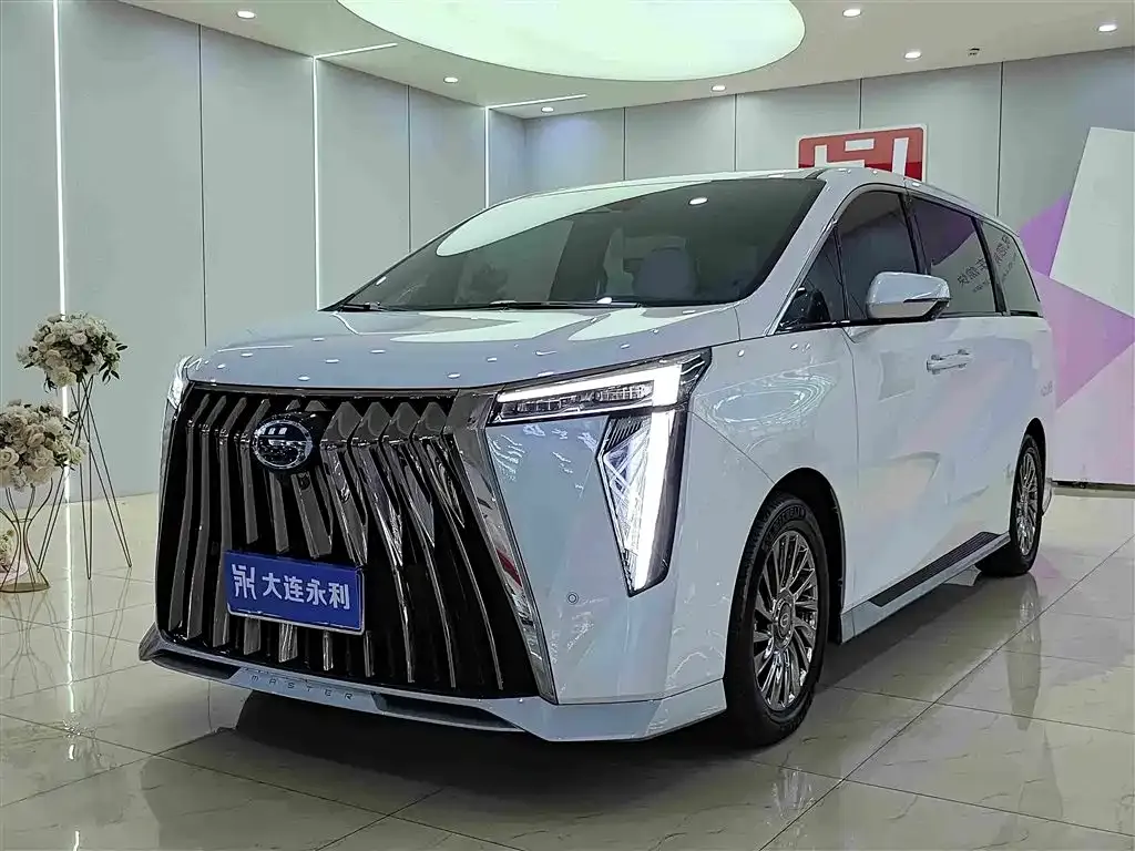 GAC Motor Trumpchi M8 — фото 1