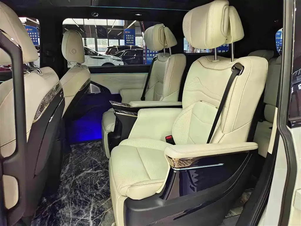 GAC Motor Trumpchi M8 — фото 10