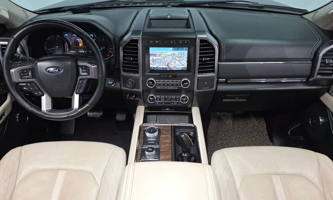 Ford Expedition — фото 10