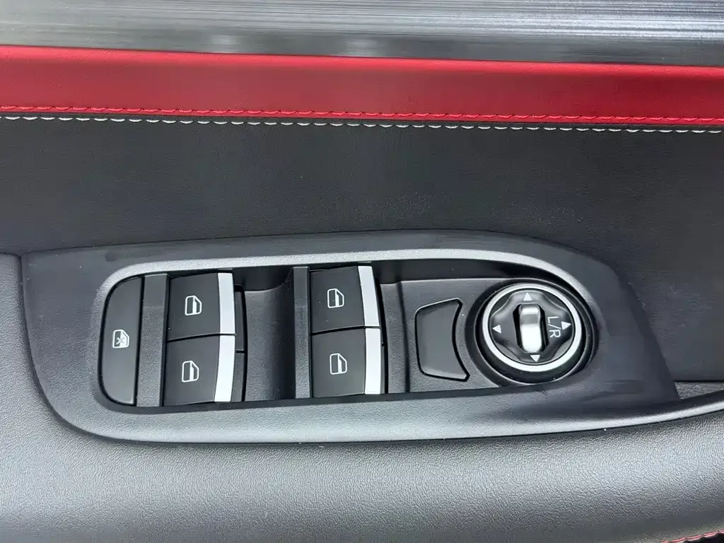 Chery Tiggo 7 — фото 8