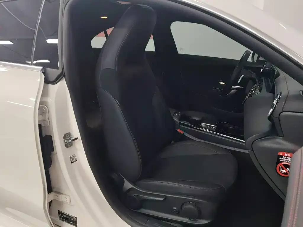 Mercedes-Benz CLA (Import) — фото 10
