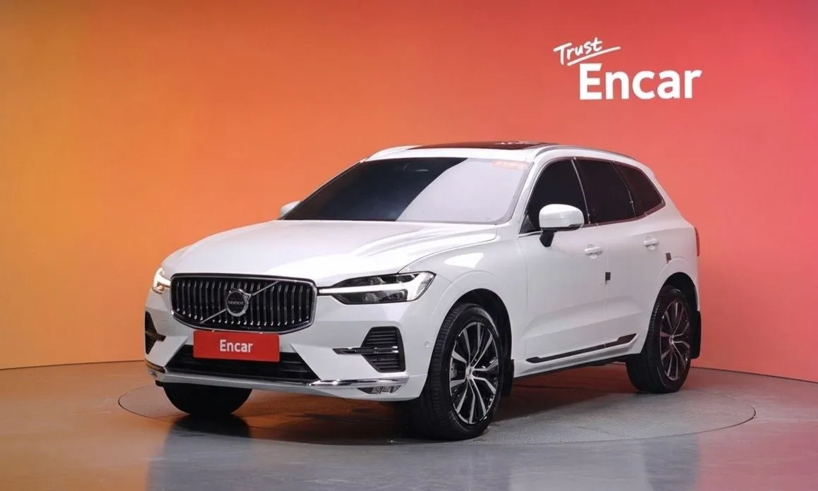 Volvo XC60 — фото 1