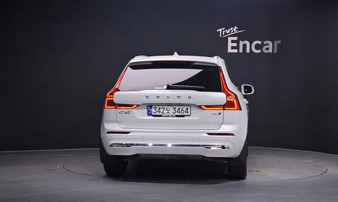 Volvo XC60 — фото 4