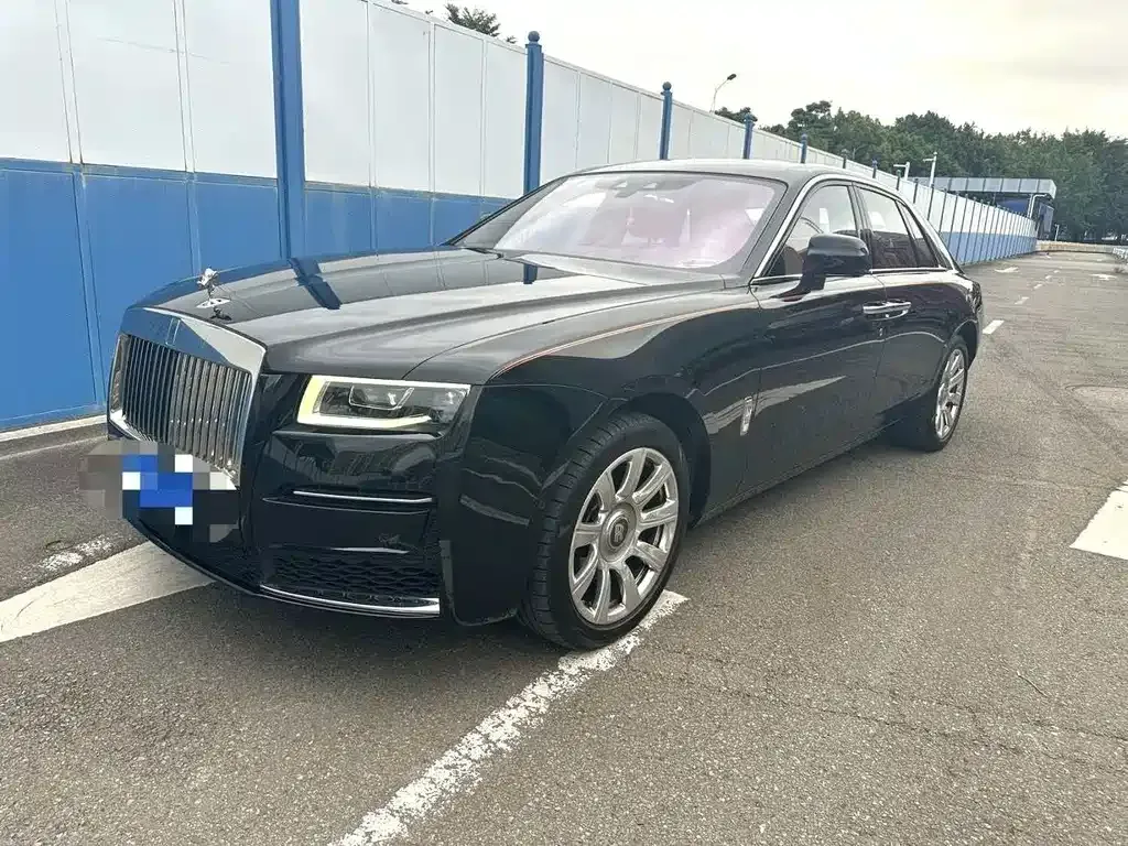 Rolls-Royce Ghost — фото 1