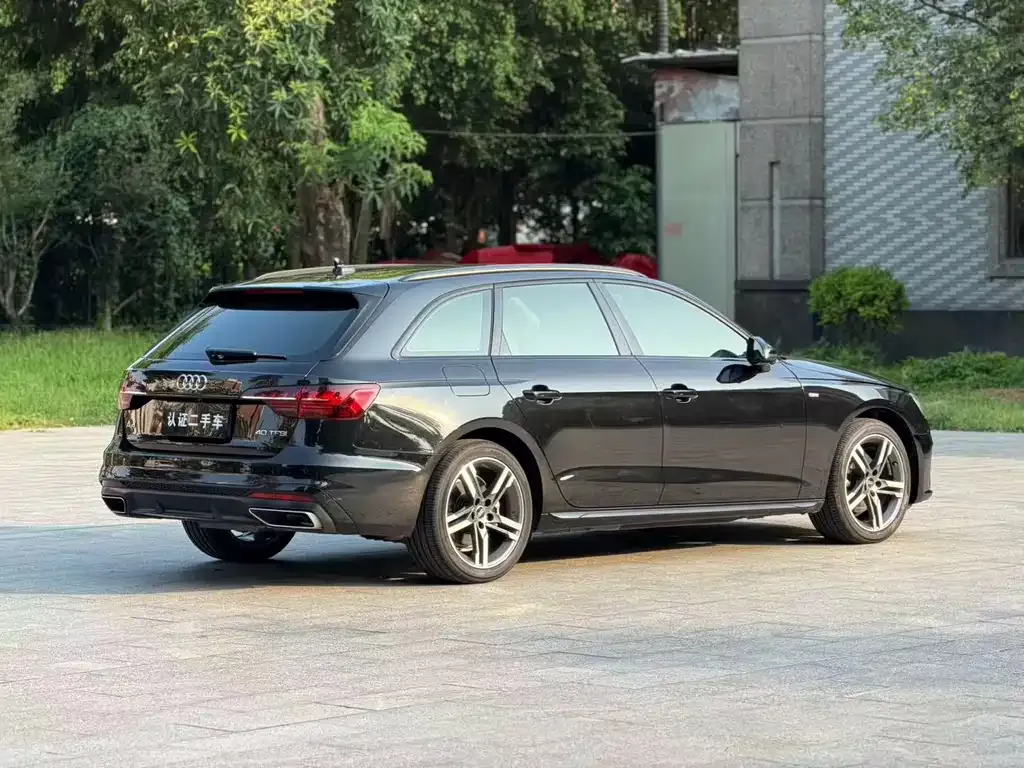 Audi A4 (Import) — фото 6