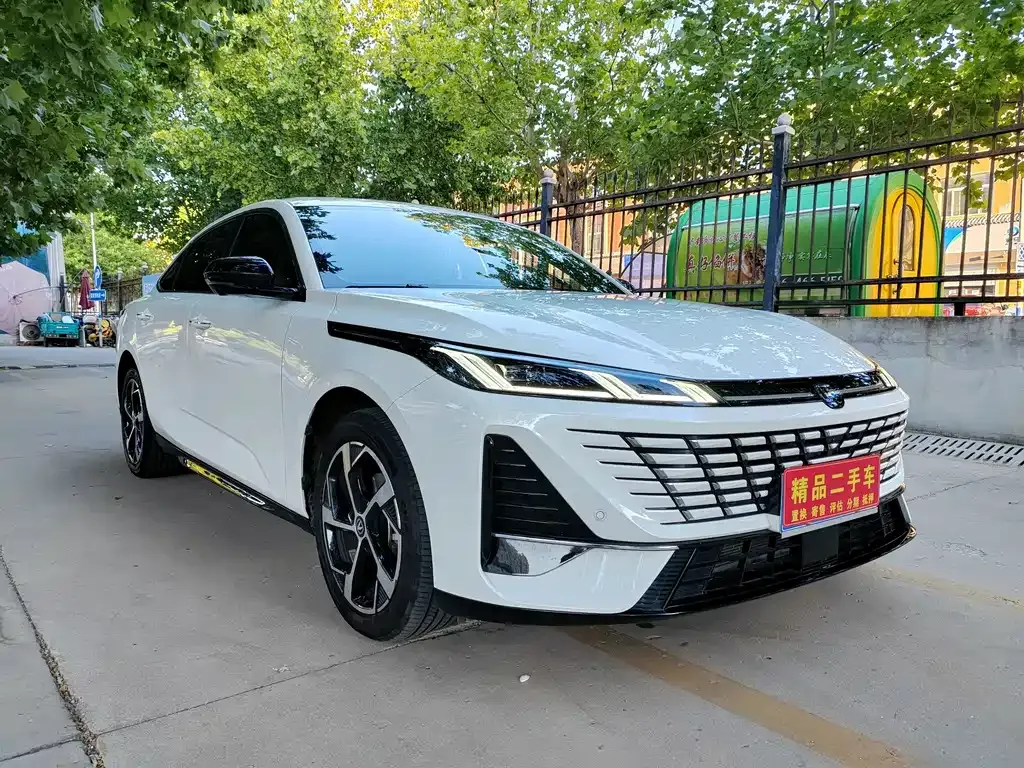 Changan Eado — фото 5