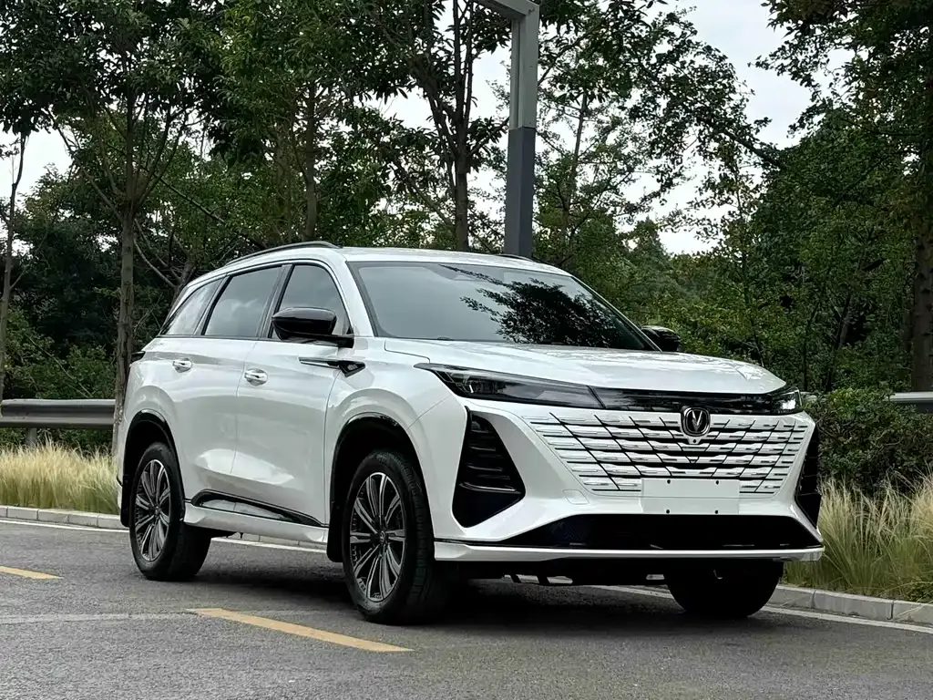 Changan CS75PLUS — фото 6