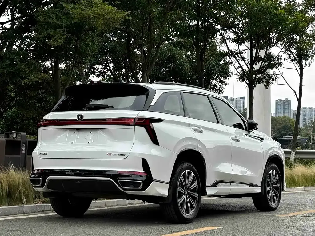 Changan CS75PLUS — фото 9