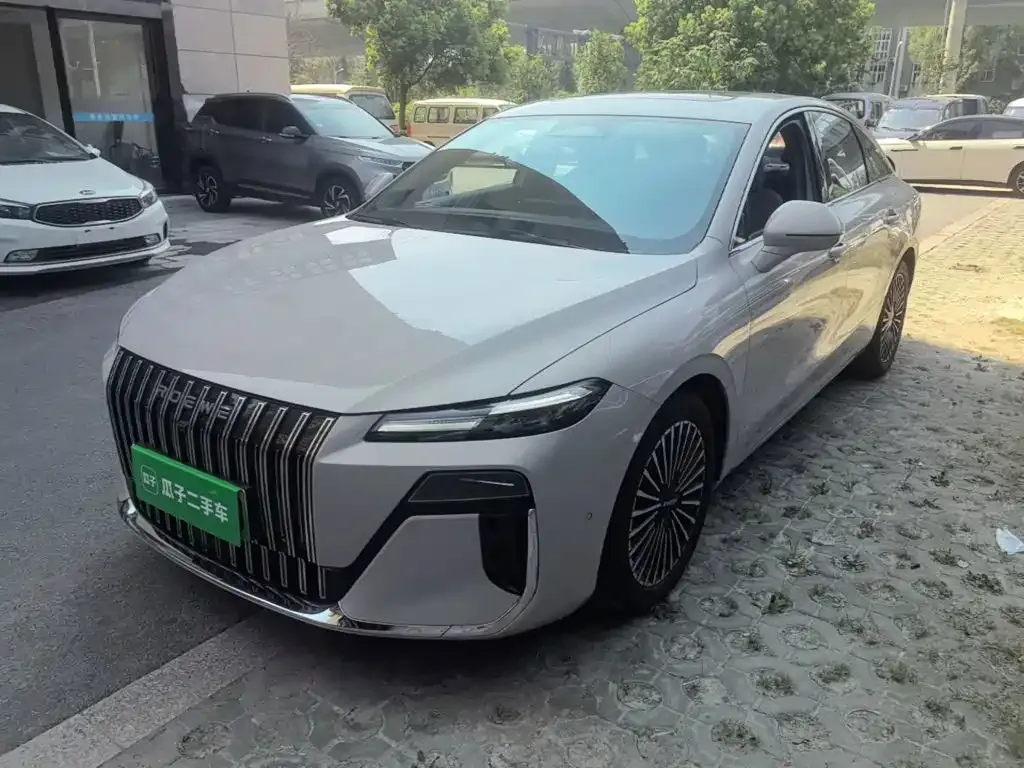 Roewe M7 DMH — фото 1