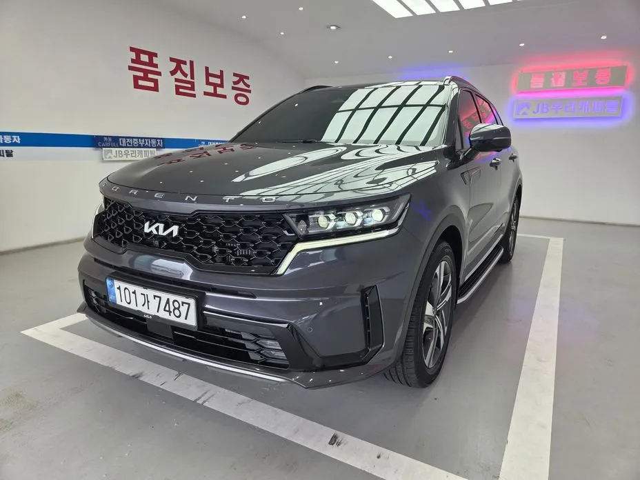 Kia Sorento — фото 1