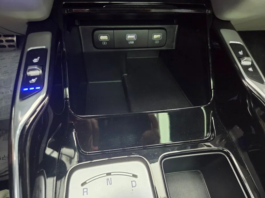 Kia Sorento — фото 6