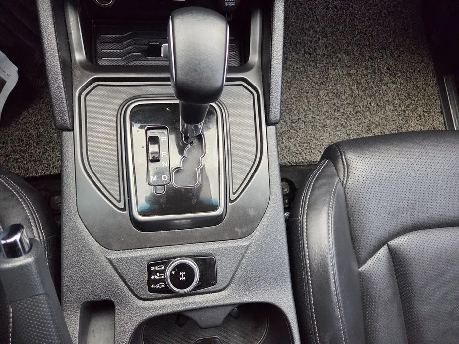 KG Mobility (Ssangyong) Rexton — фото 4