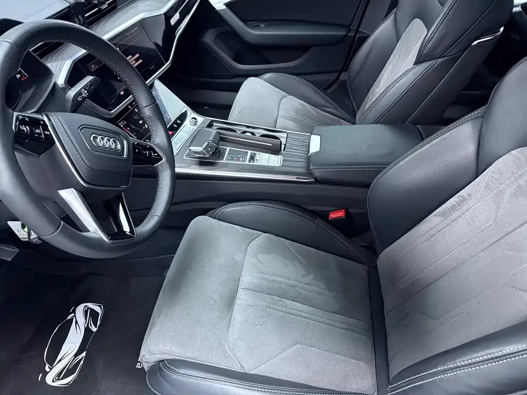 Audi A6L — фото 10