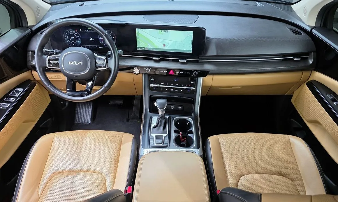 Kia Carnival — фото 10