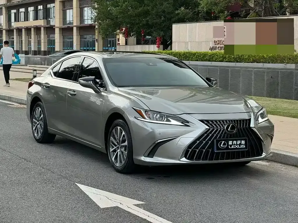 Lexus ES — фото 6