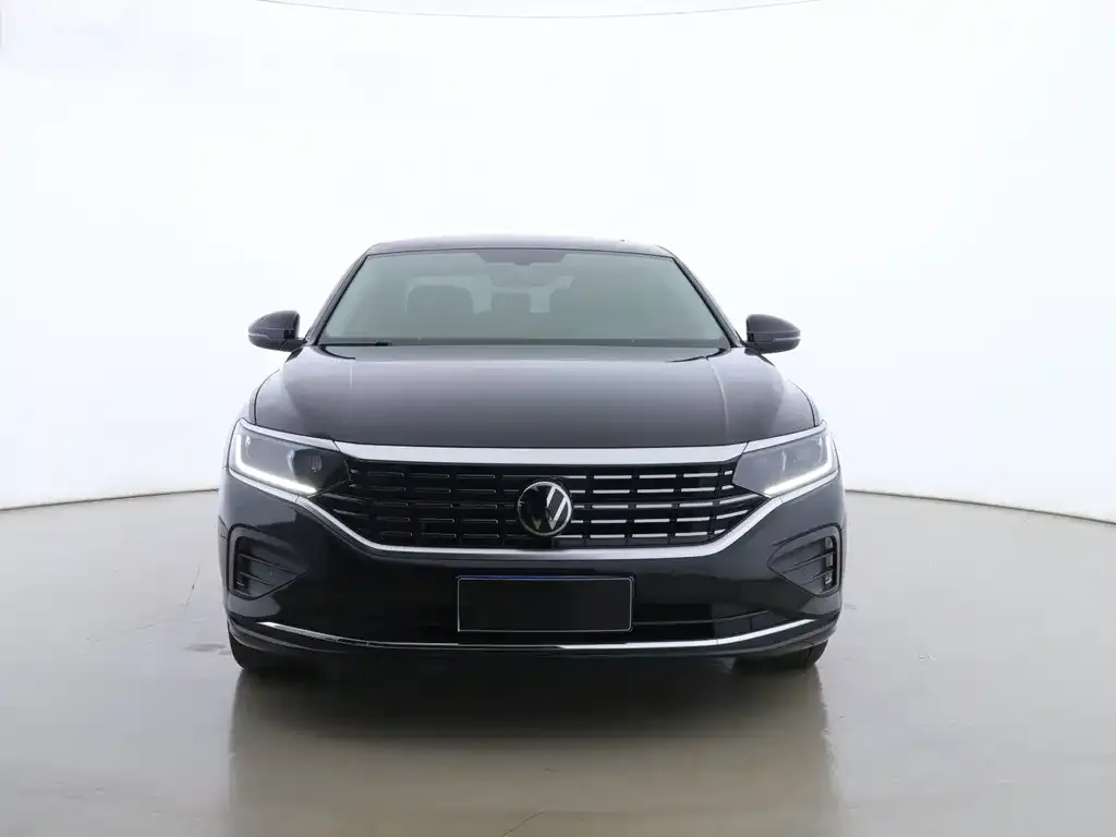 Volkswagen Passat — фото 6