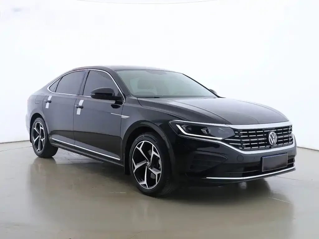 Volkswagen Passat — фото 8