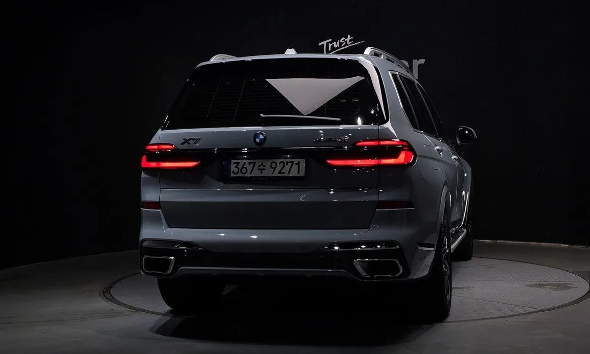 BMW X7 — фото 4