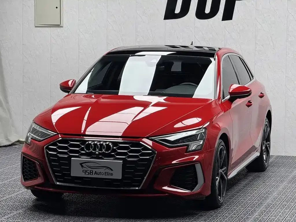 Audi A3 — фото 1