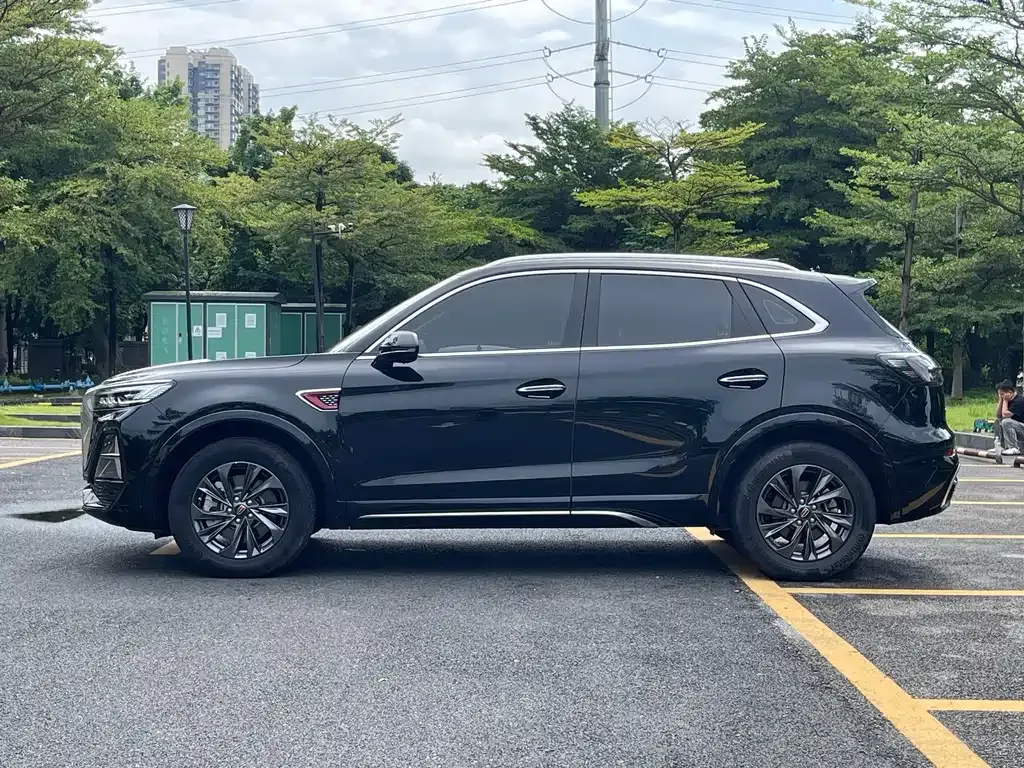 Hongqi HS5 — фото 10