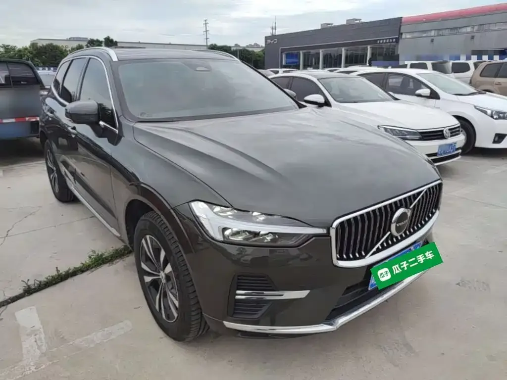 Volvo XC60 — фото 9