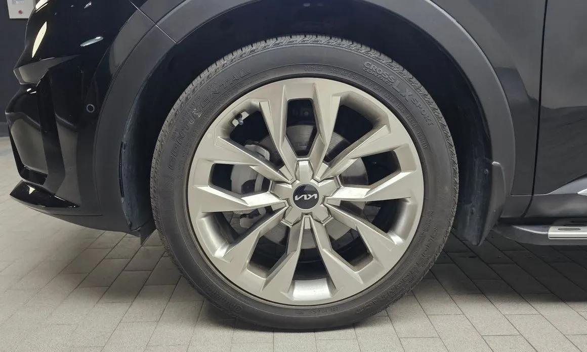 Kia Sorento — фото 9