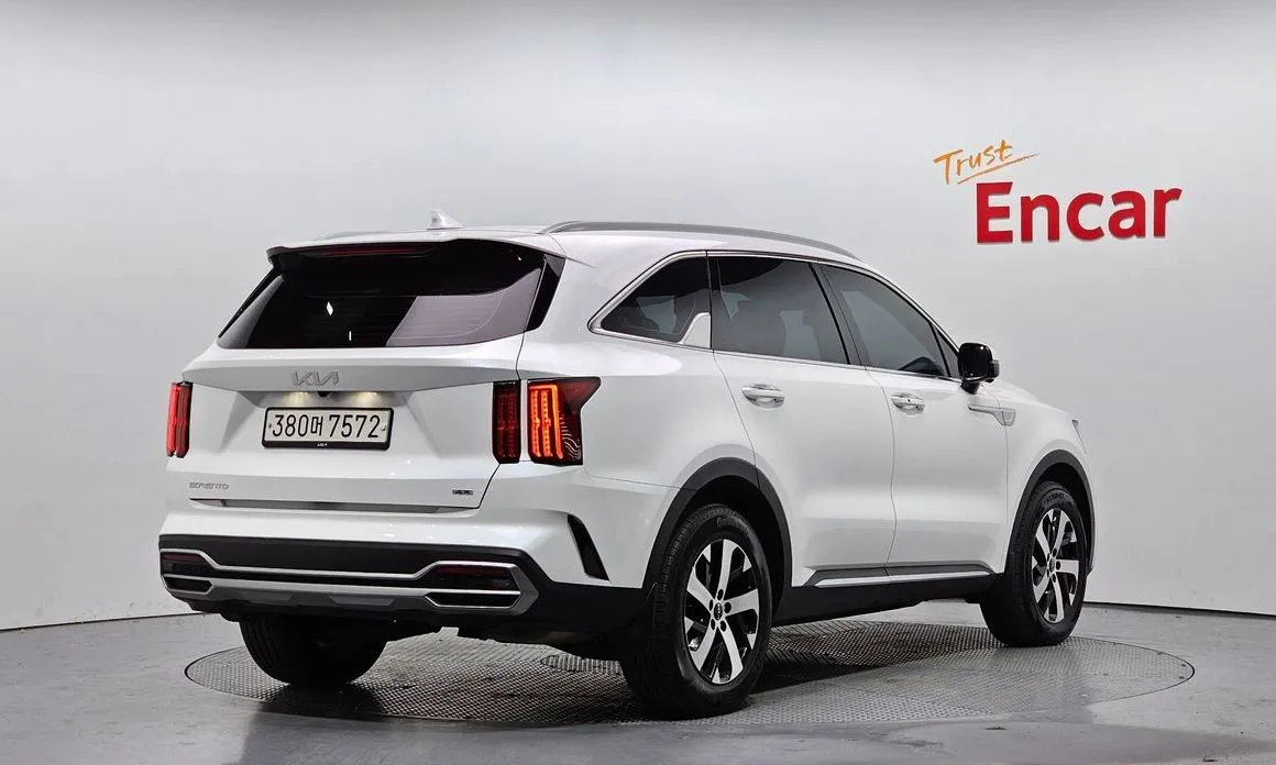 Kia Sorento — фото 7