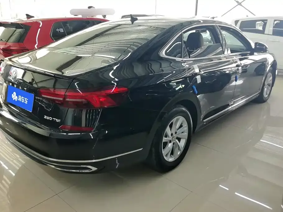 Volkswagen Passat — фото 8