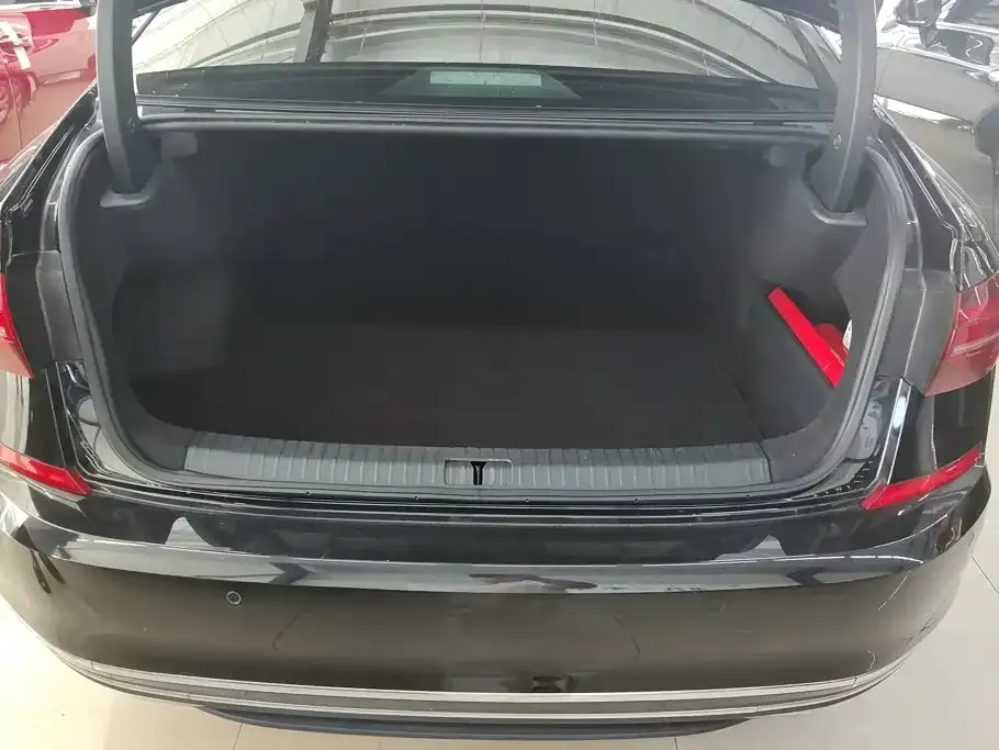 Volkswagen Passat — фото 4