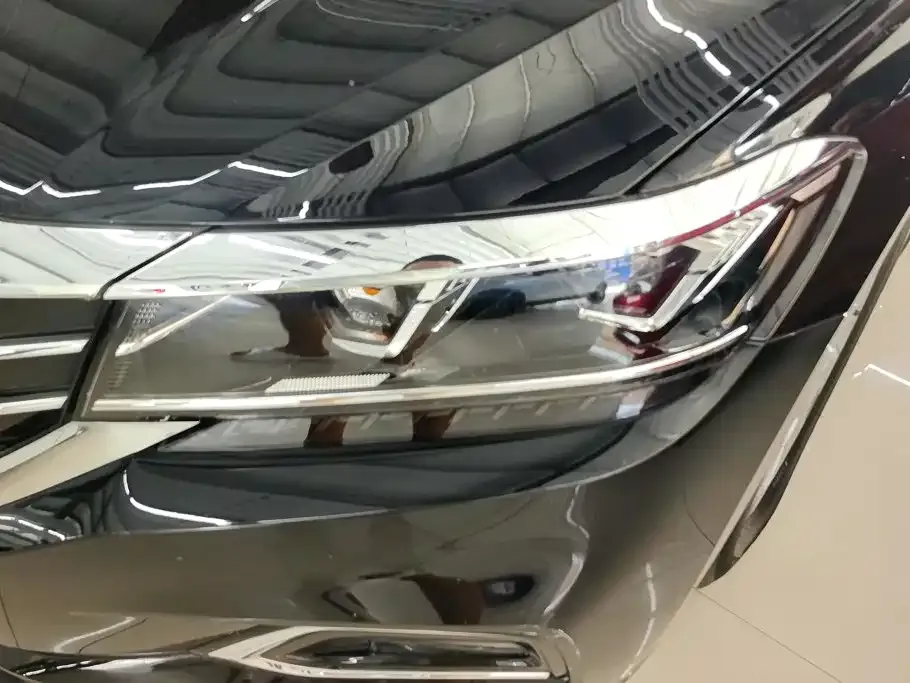 Volkswagen Passat — фото 3