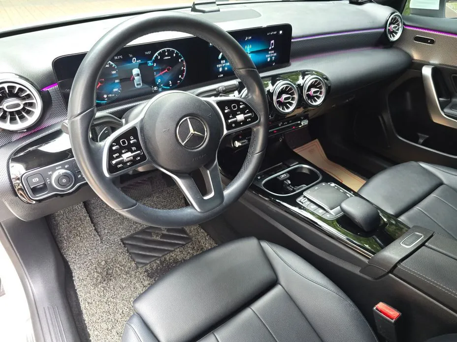 Mercedes-Benz A-Class — фото 10