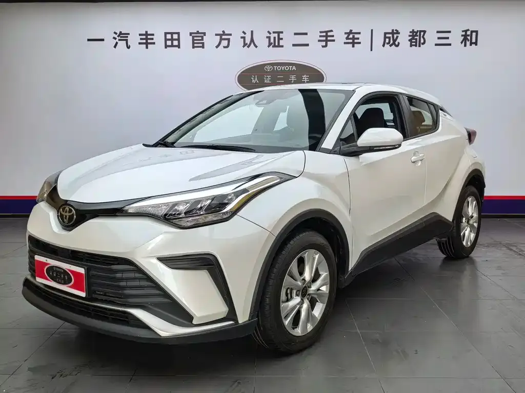 Toyota IZOA — фото 1