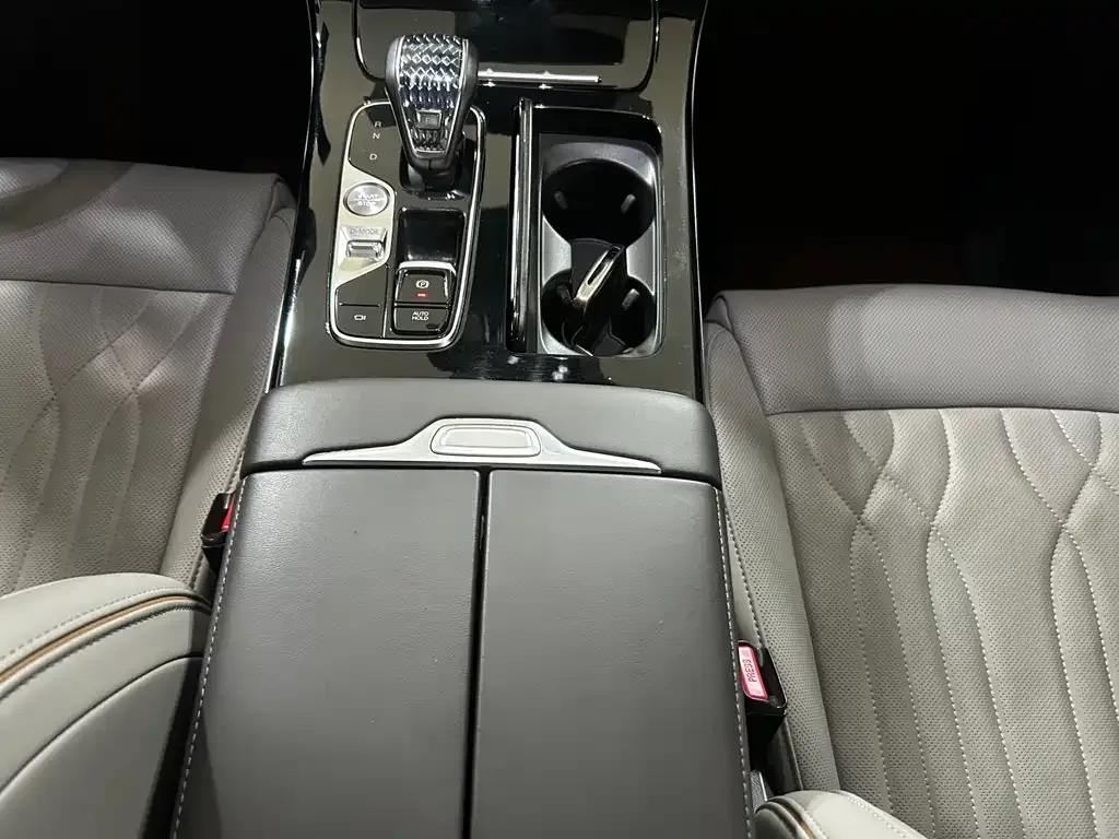 GAC Motor Trumpchi M8 — фото 10