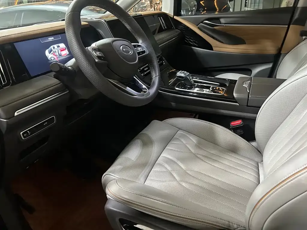 GAC Motor Trumpchi M8 — фото 8