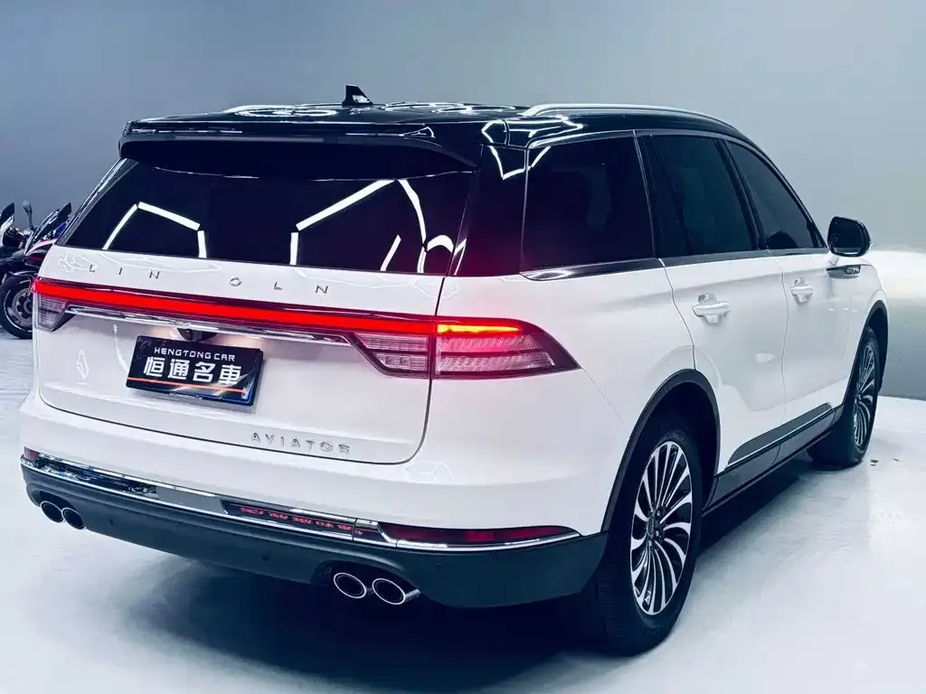 Lincoln Aviator — фото 5