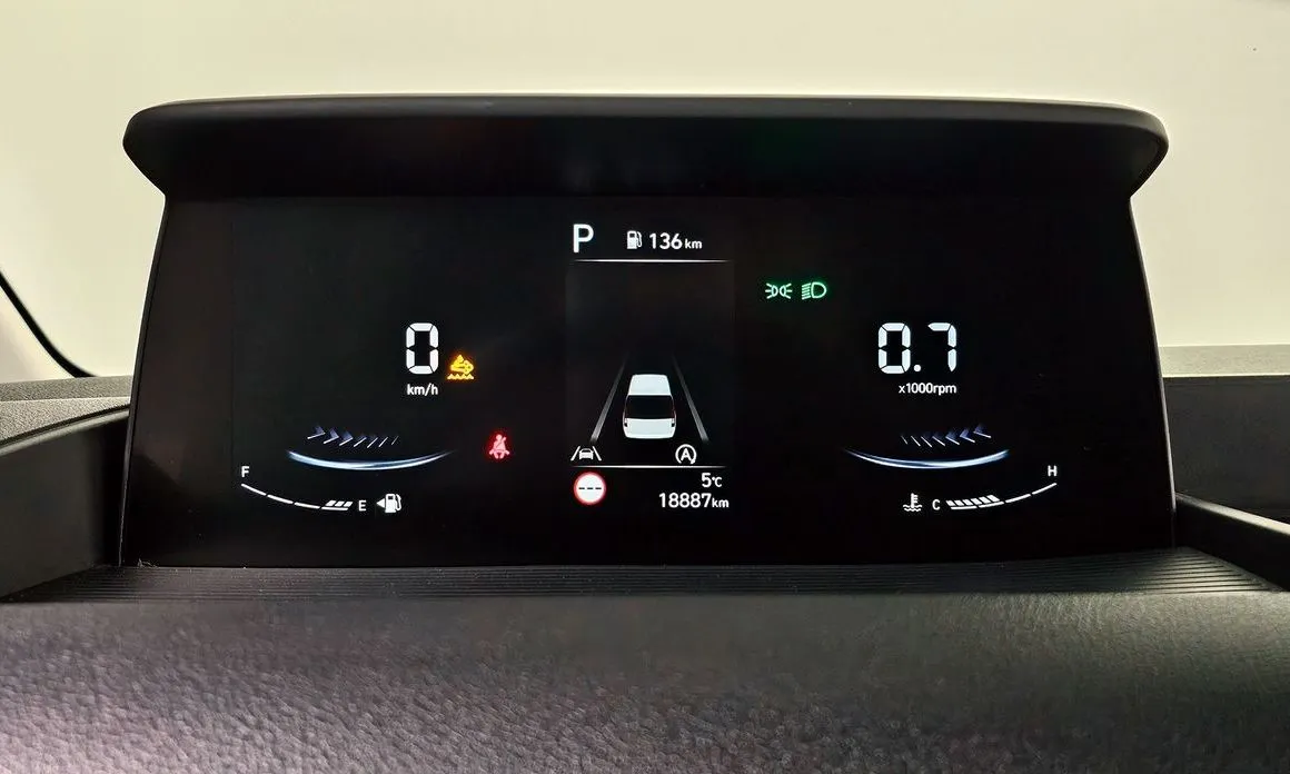 Hyundai Staria — фото 3