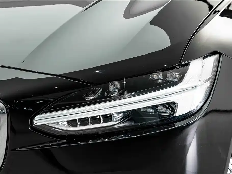 Volvo S90 — фото 3