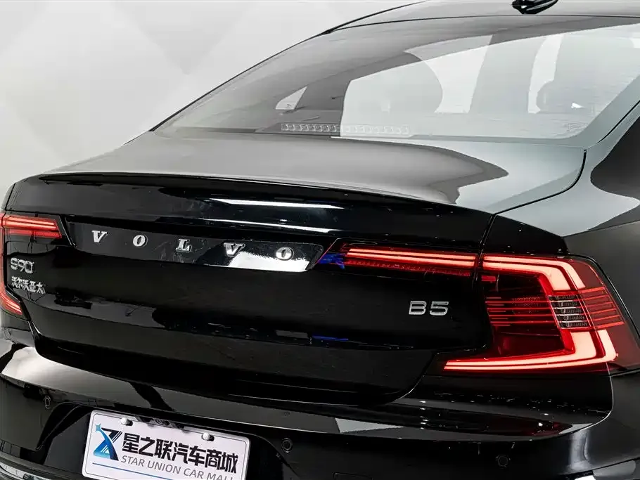 Volvo S90 — фото 2