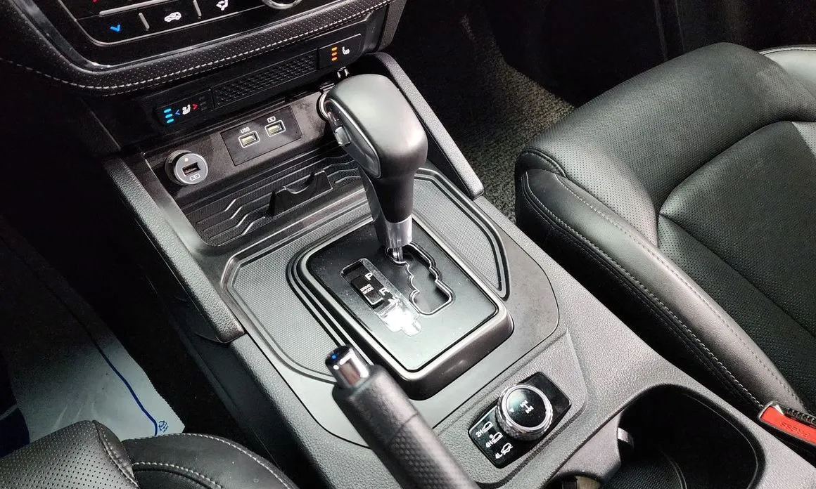 KG Mobility (Ssangyong) Rexton — фото 10