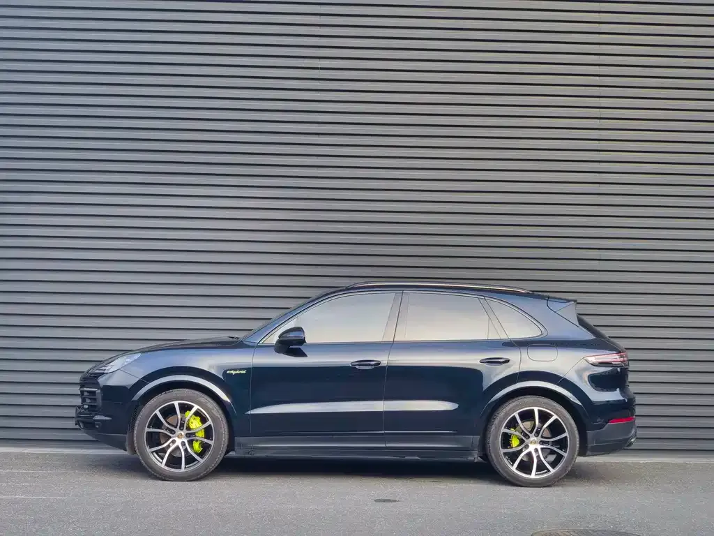 Porsche Cayenne Hybrid — фото 8