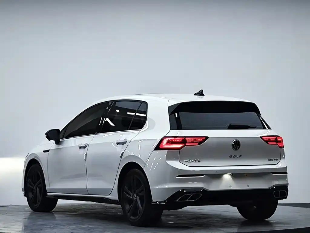 Volkswagen Golf — фото 5