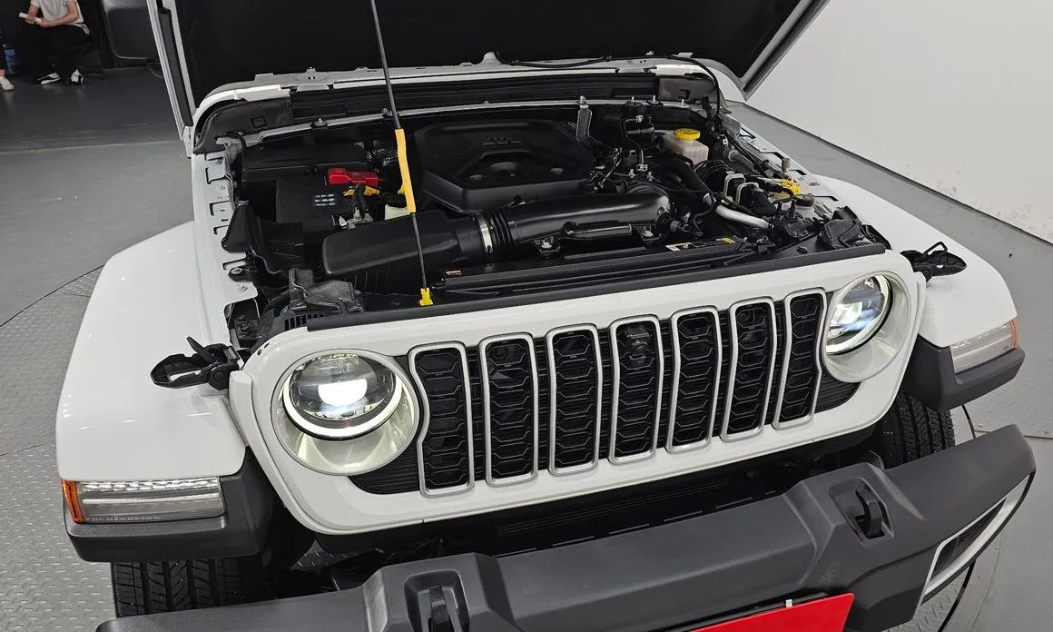 Jeep Wrangler — фото 9