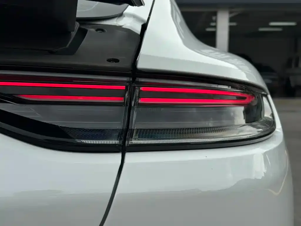 Porsche Panamera — фото 2